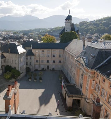 Terrasse de la tour mi-ronde