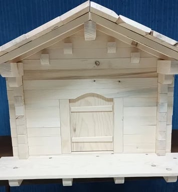 Atelier de construction d'un grenier savoyard