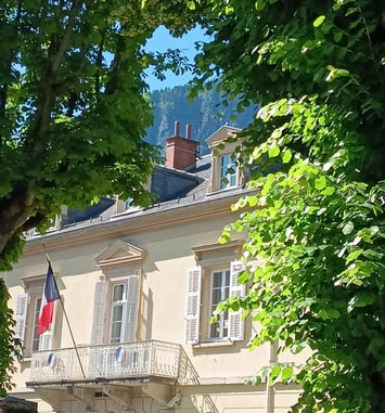 Visite de la sous-préfecture de Saint-Jean-de-Maurienne